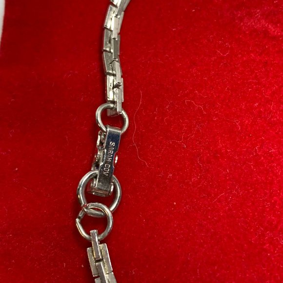 Vintage Sarah Coventry Signed 7-1/2" Stainless Bracelet. Preowned. (564) - Picture 4 of 4